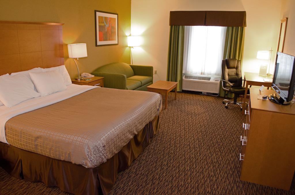 Clarion Hotel & Suites University-Shippensburg Eksteriør billede