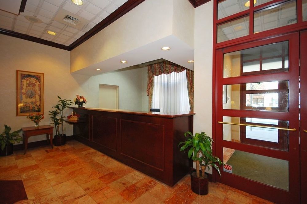 Clarion Hotel & Suites University-Shippensburg Interiør billede